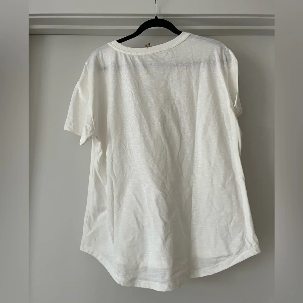 Rae Dunn | ‘Hot Mess’ Short Sleeve Shirttail Hem T-Shirt | White | XL - Picture 3 of 3